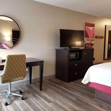 Hampton Inn Грийнсбърг Екстериор снимка