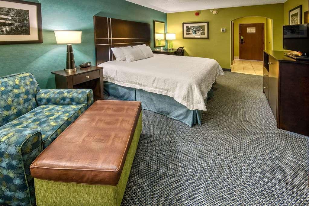 Hampton Inn Грийнсбърг Стая снимка