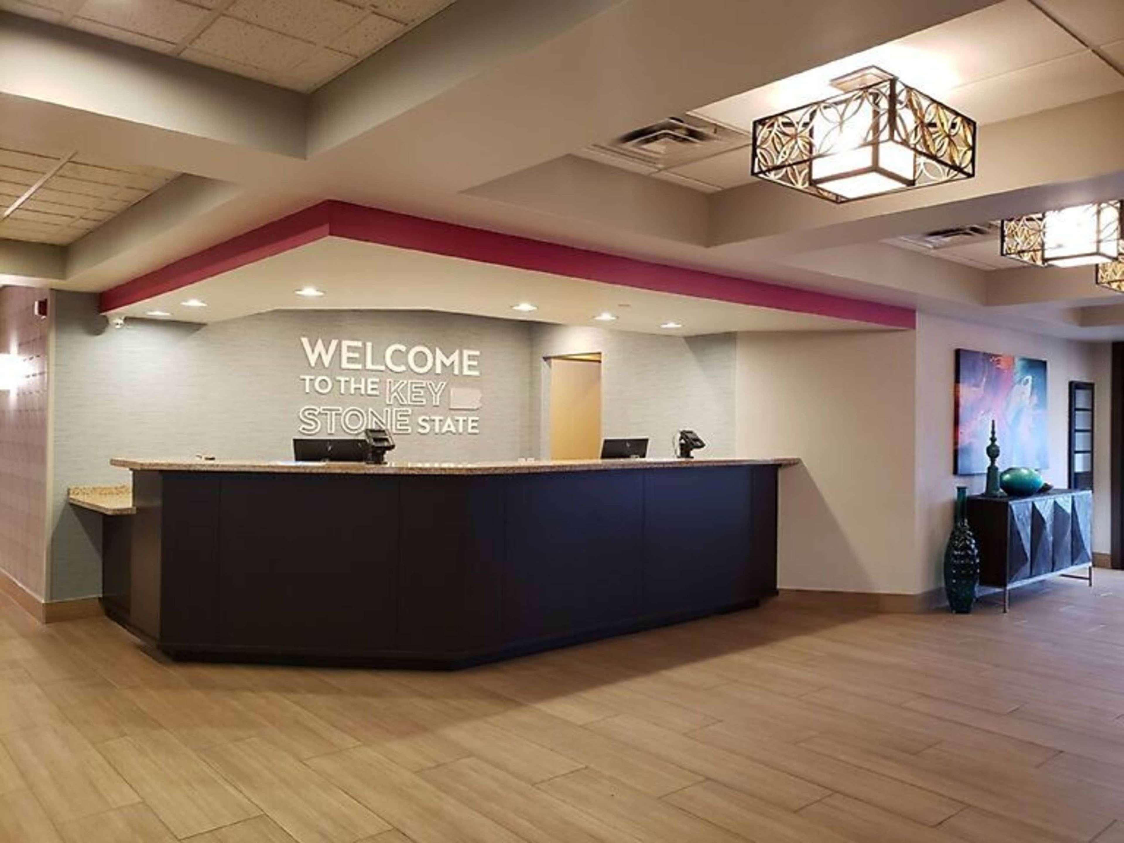 Hampton Inn Грийнсбърг Екстериор снимка
