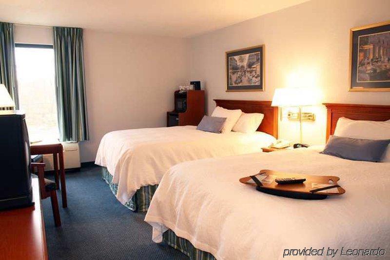 Hampton Inn Грийнсбърг Стая снимка