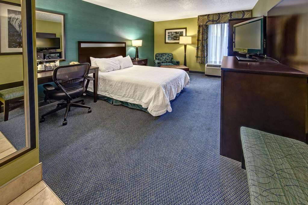 Hampton Inn Грийнсбърг Стая снимка