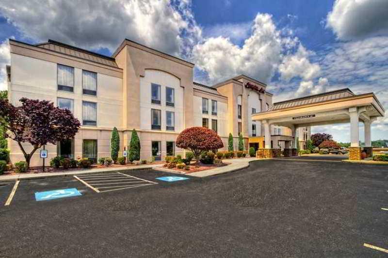 Hampton Inn Грийнсбърг Екстериор снимка