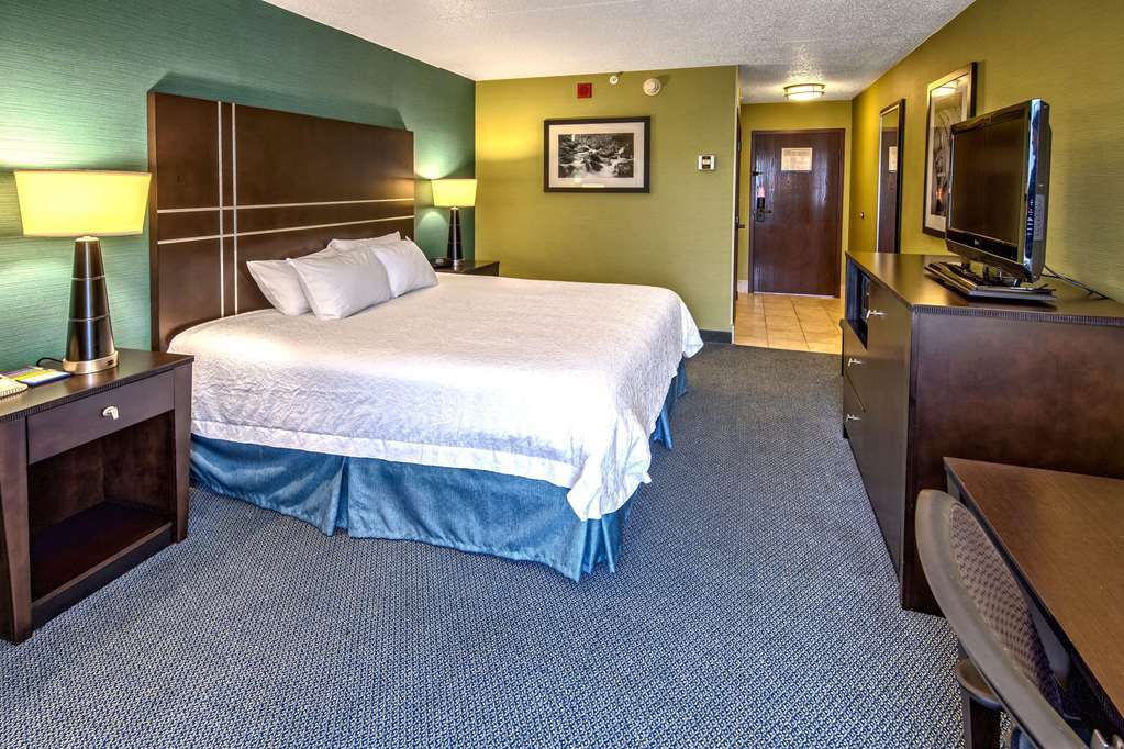 Hampton Inn Грийнсбърг Стая снимка